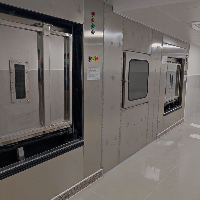 
		GL型无尘卫生隔离式成人直播视频机,双开门医用洗脱机
		